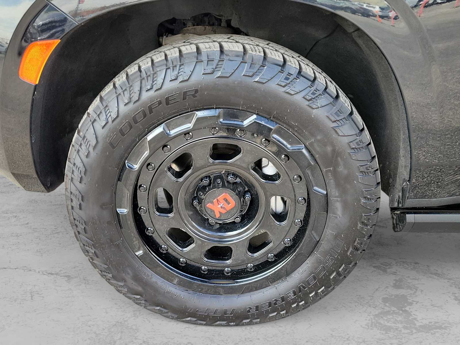 Thumbnail: 2022 GMC Yukon XL - 8