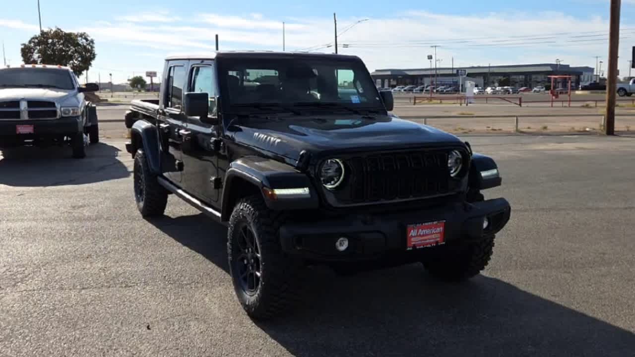 Thumbnail: 2026 Jeep Gladiator - 3
