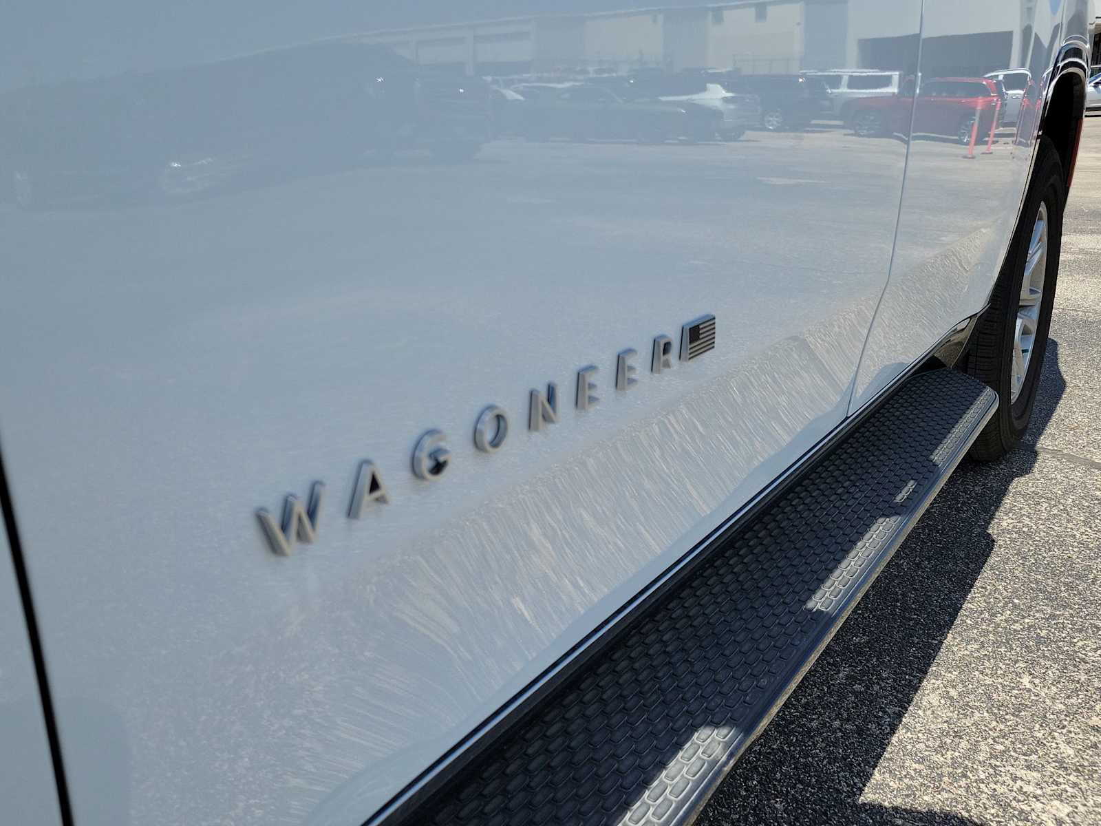 Thumbnail: 2024 Jeep Wagoneer - 7