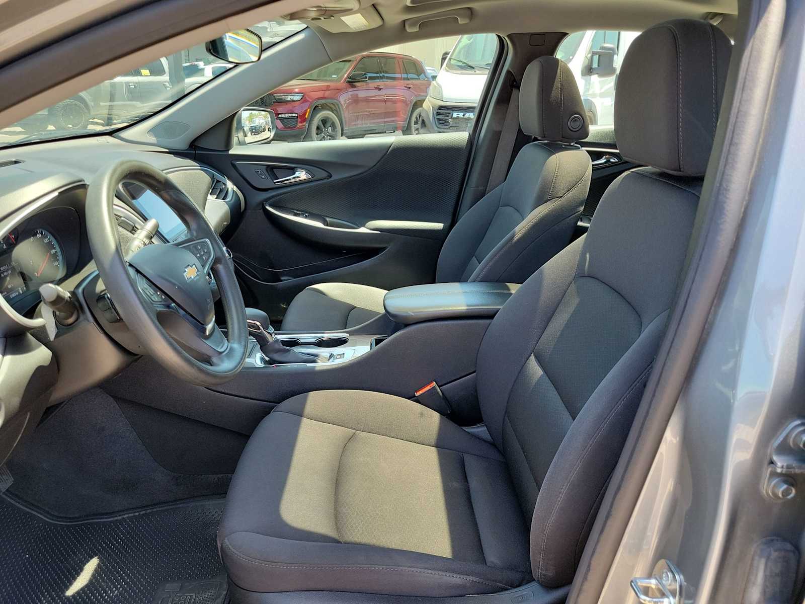 Thumbnail: 2023 Chevrolet Malibu - 11
