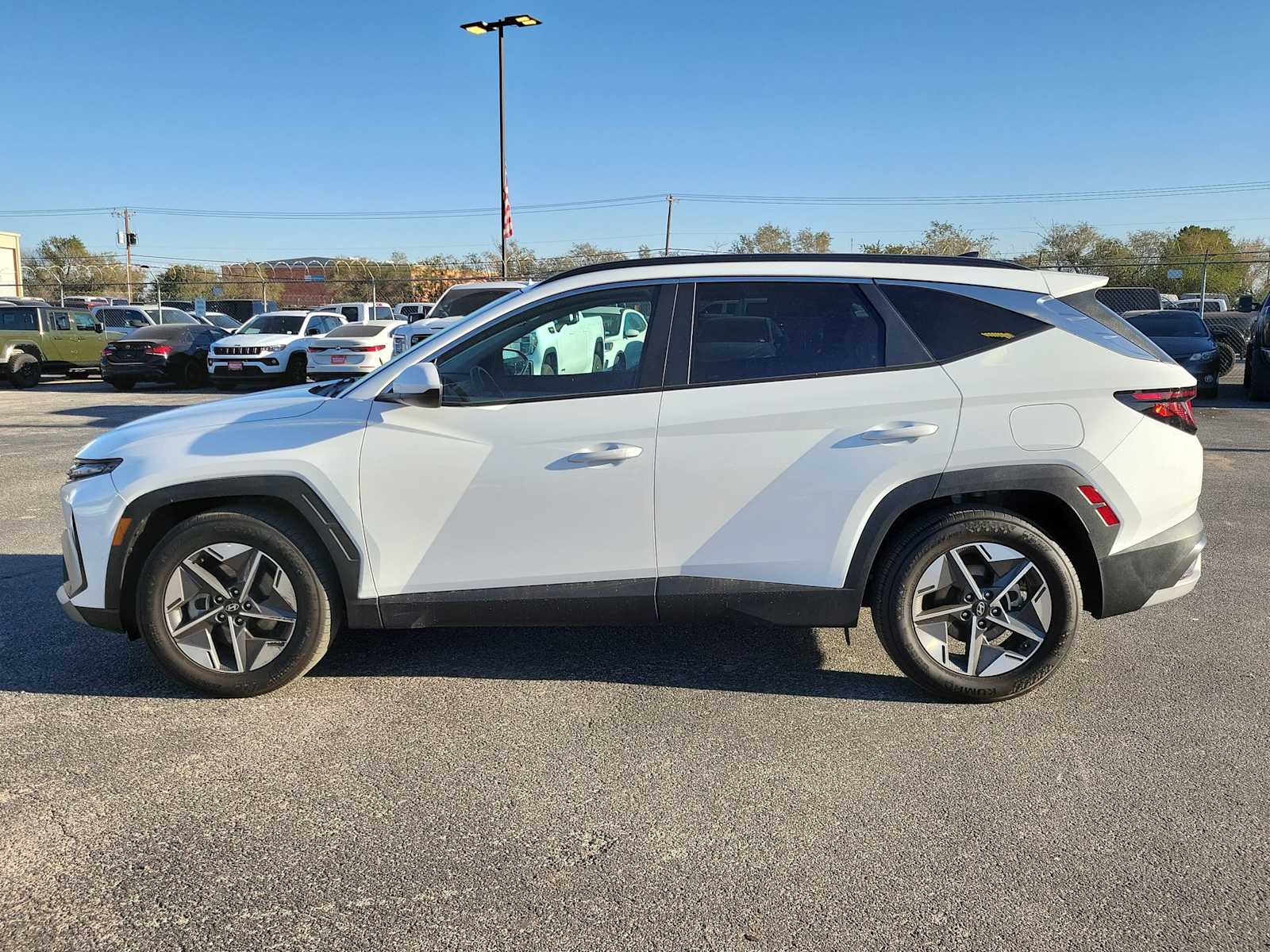 Thumbnail: 2025 Hyundai Tucson - 3