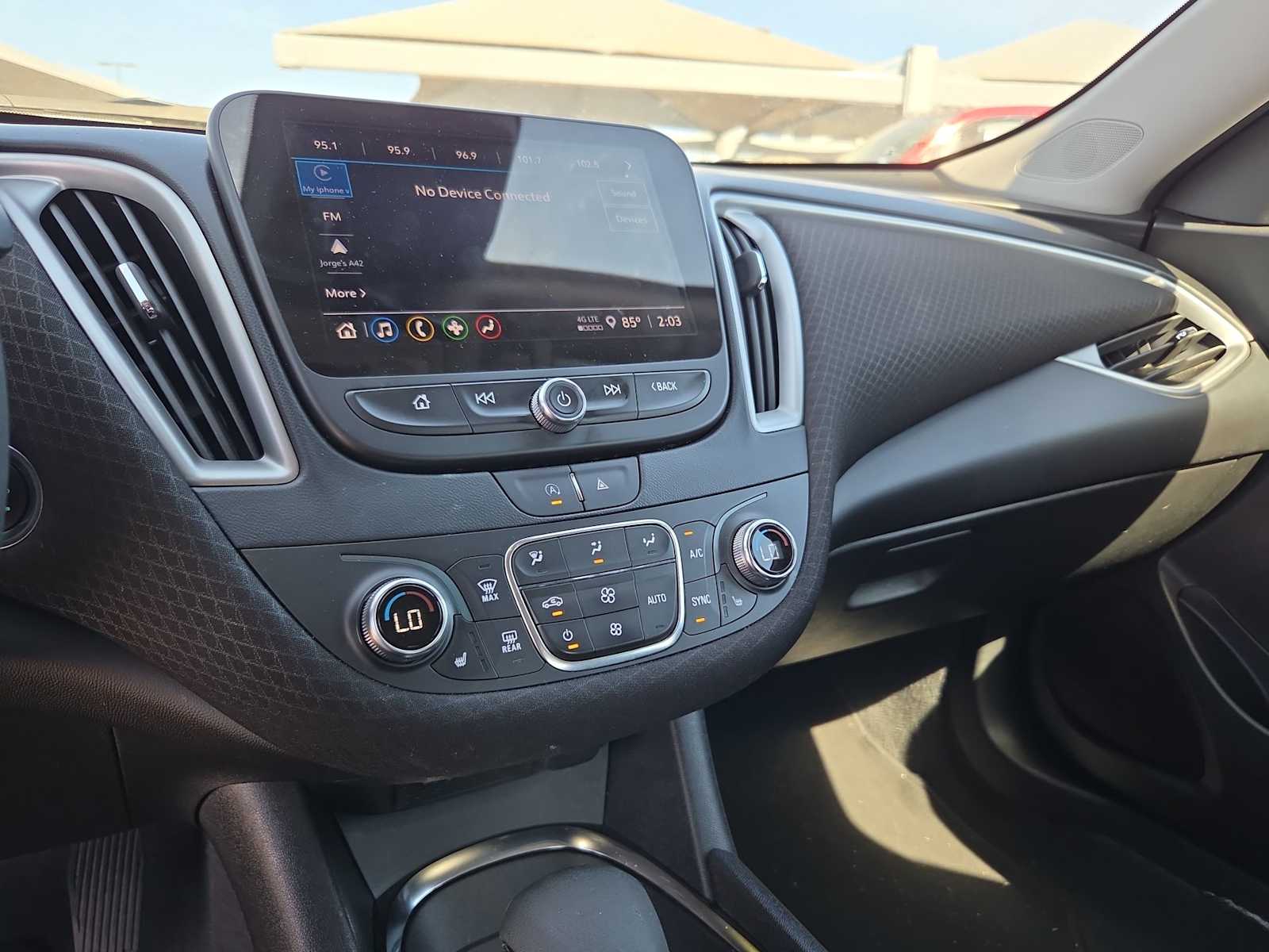 Thumbnail: 2024 Chevrolet Malibu - 21