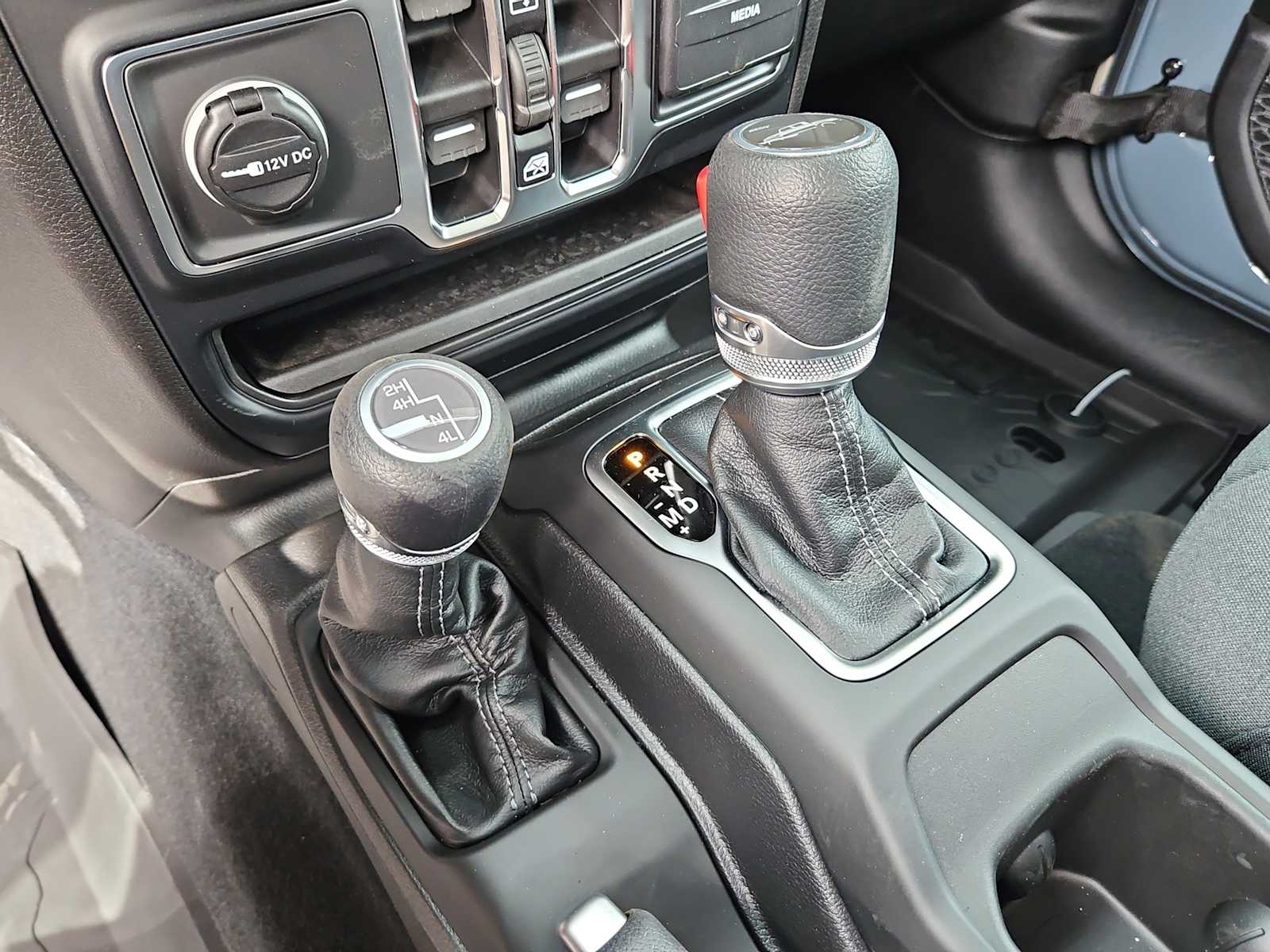 Thumbnail: 2026 Jeep Gladiator - 21