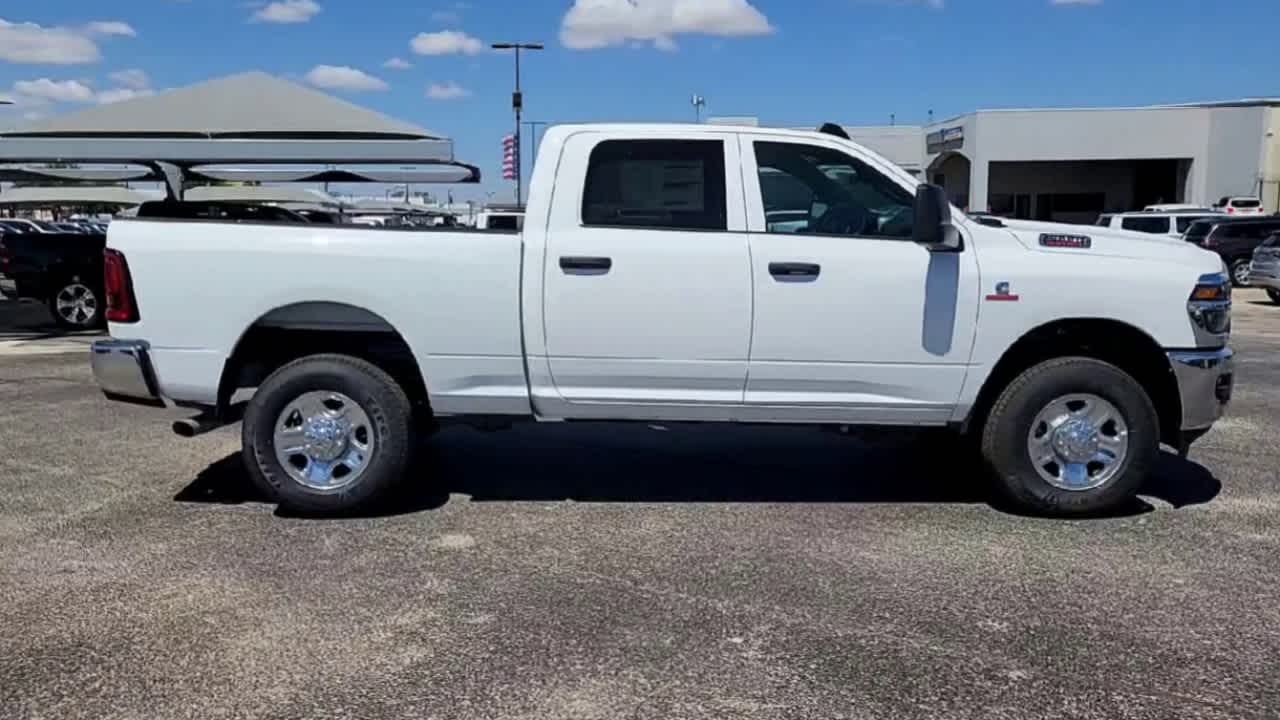 2025 RAM 2500 Tradesman - Photo 9