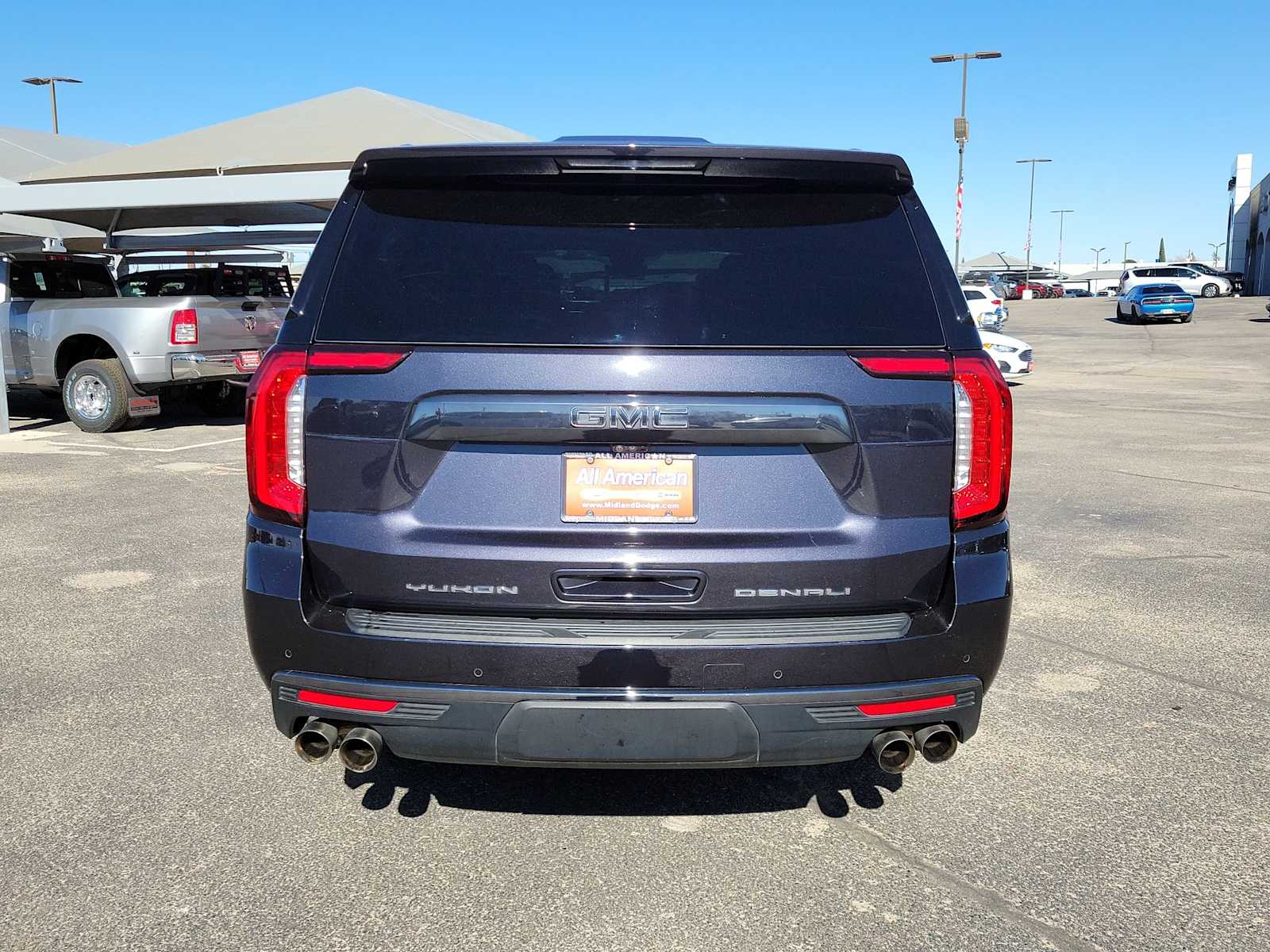 Thumbnail: 2023 GMC Yukon XL - 4
