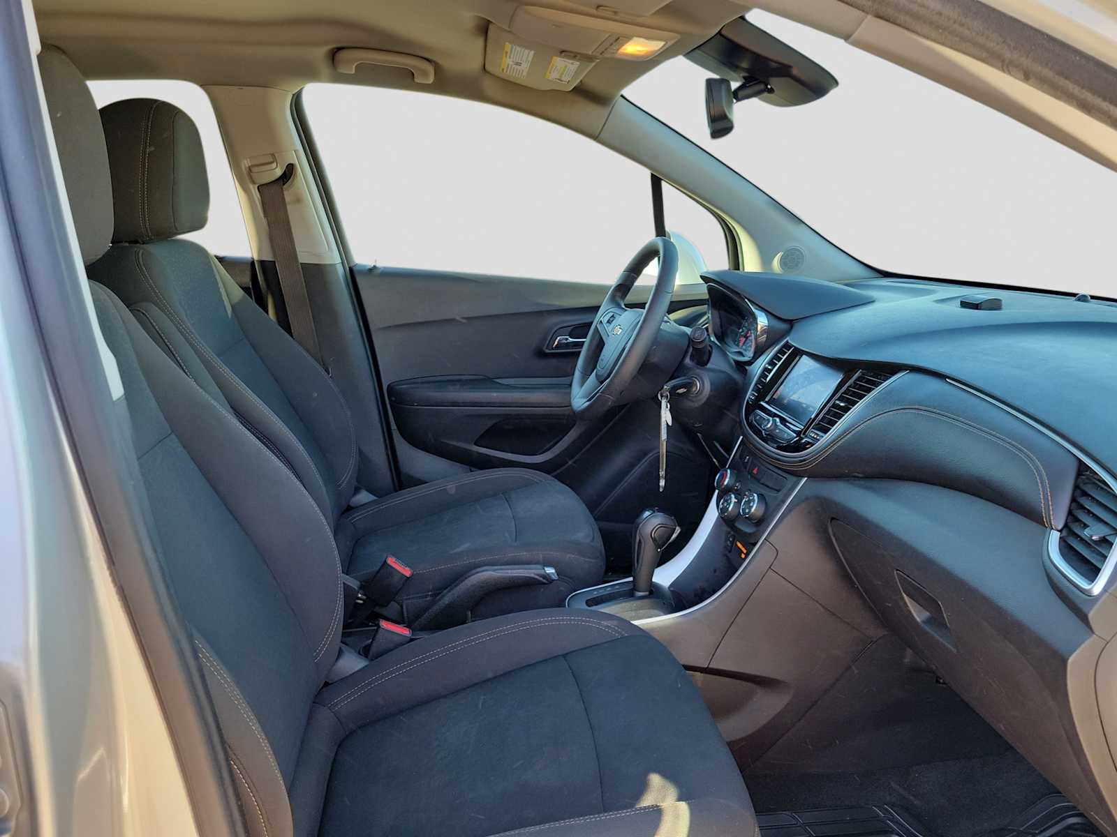 Thumbnail: 2022 Chevrolet Trax - 14