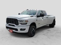 2026 Ram 3500 LONE STAR CREW CAB 4X4 8' BOX Pickup Midland, TX