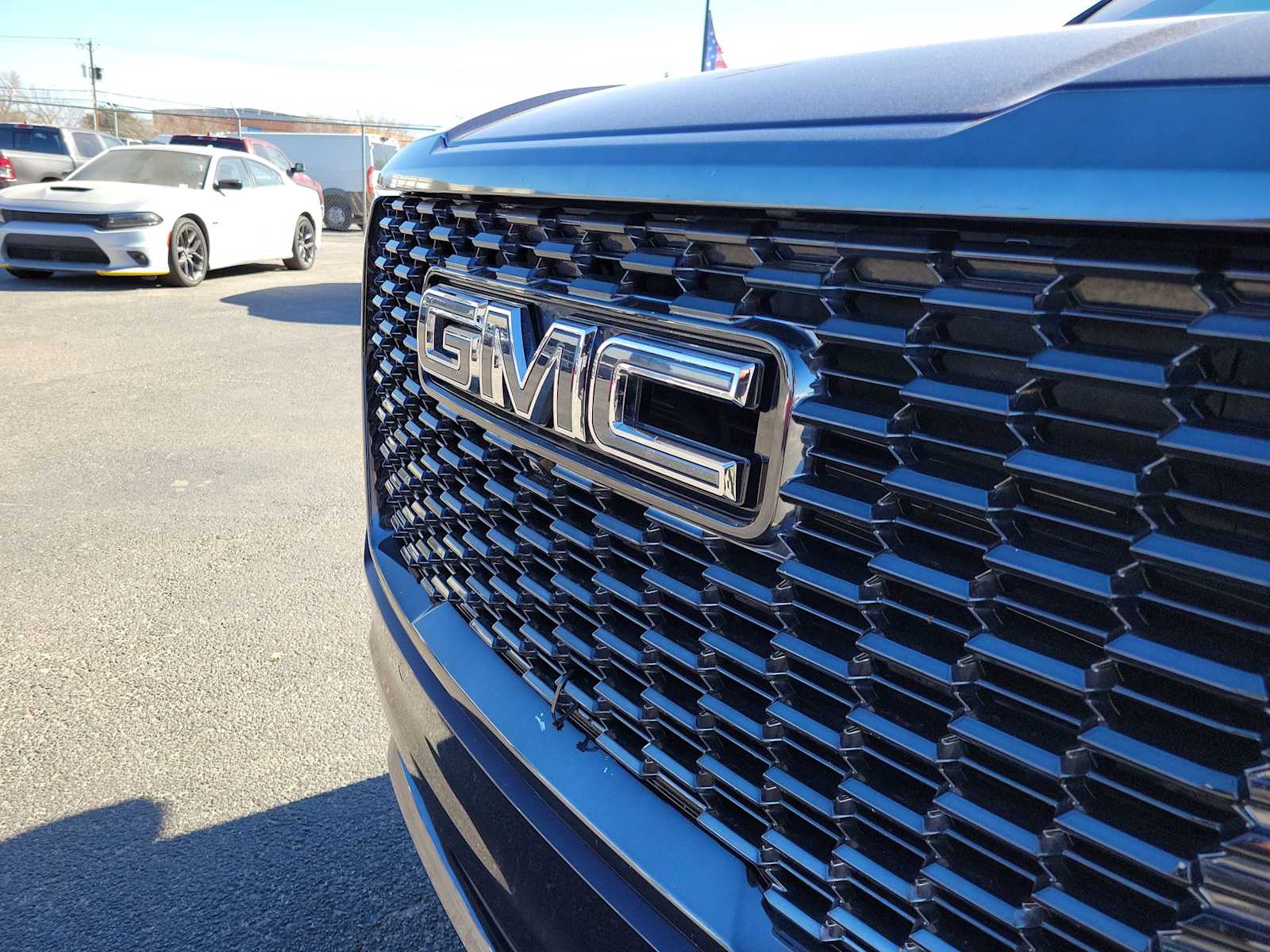 Thumbnail: 2023 GMC Yukon XL - 9