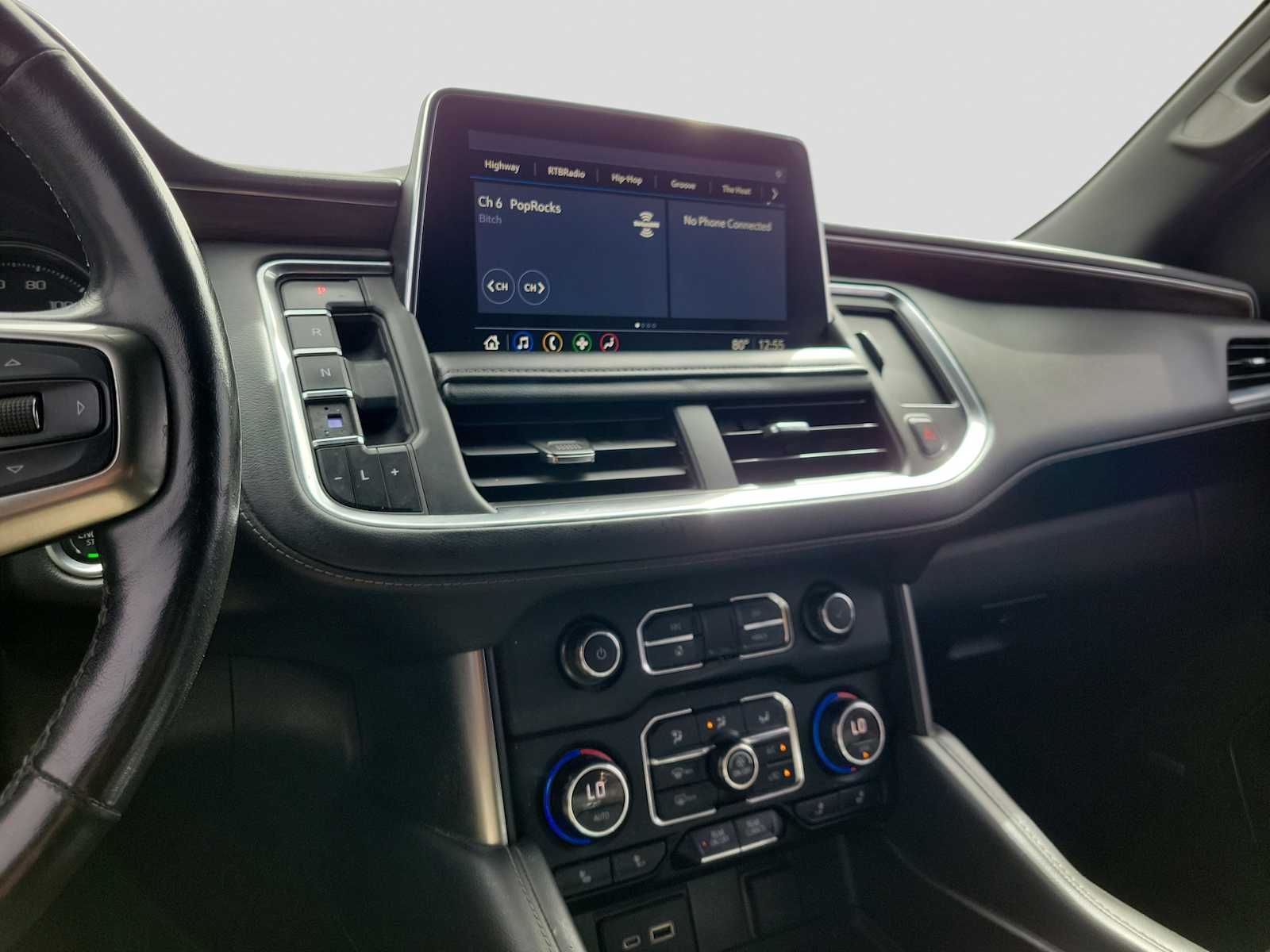 Thumbnail: 2021 Chevrolet Suburban - 21