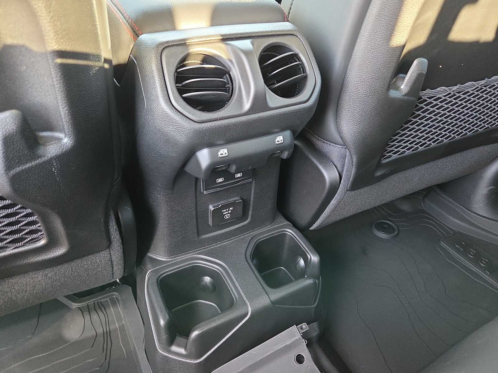 Thumbnail: 2026 Jeep Gladiator - 9