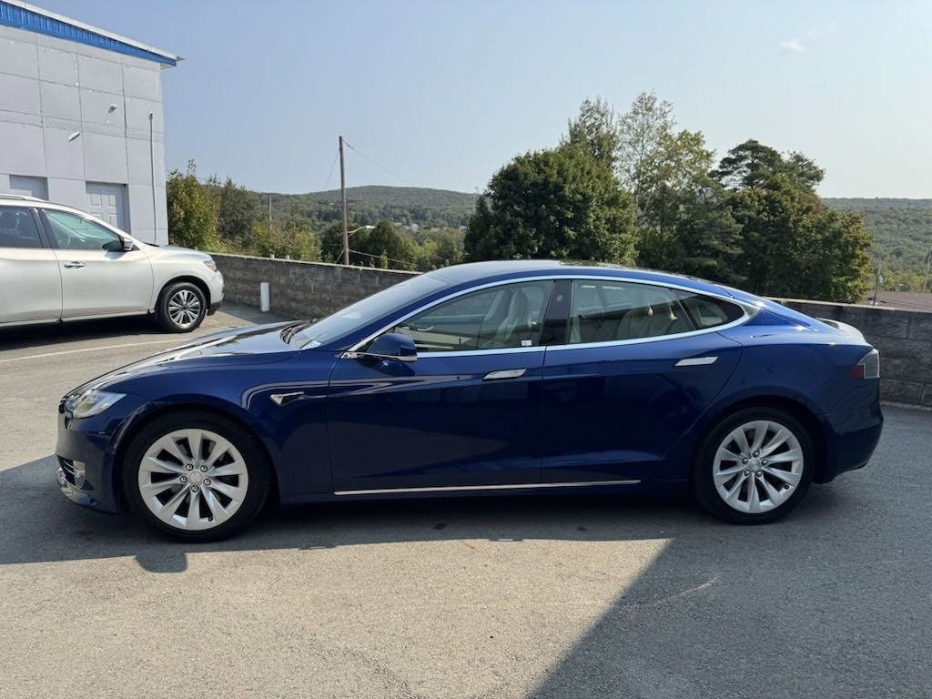 Used 2018 Tesla Model S 75D with VIN 5YJSA1E21JF244281 for sale in Forest City, PA