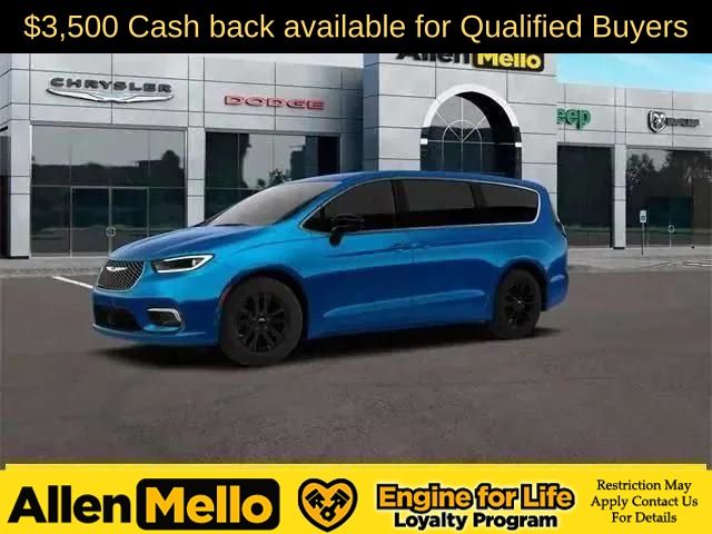 2026 Chrysler Pacifica Select AWD's photo