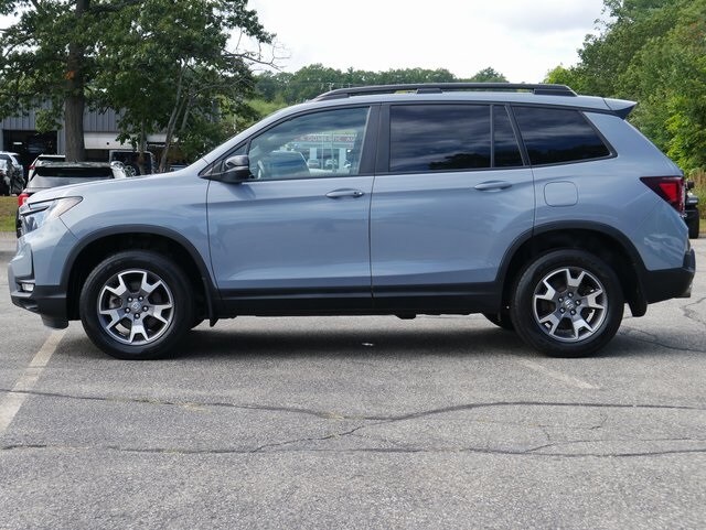2022 Honda Passport TrailSport photo 2