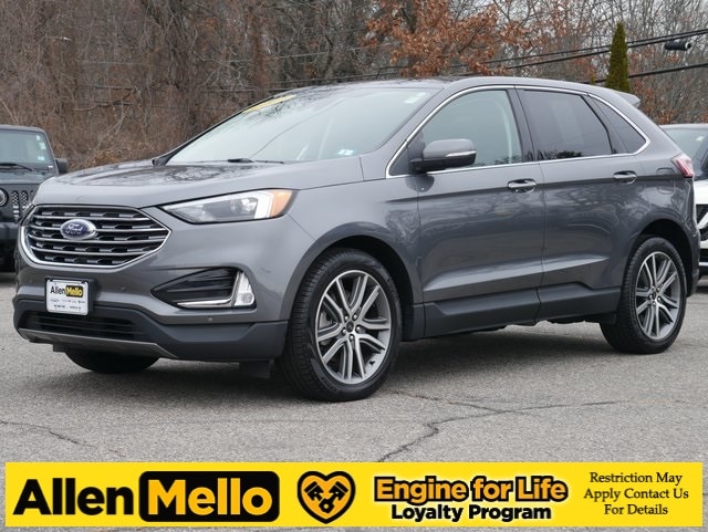 2024 Ford Edge Titanium's photo