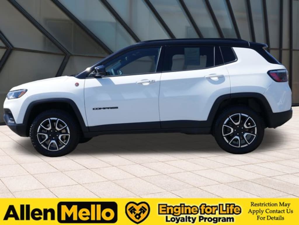 Used 2024 Jeep Compass Trailhawk SUV