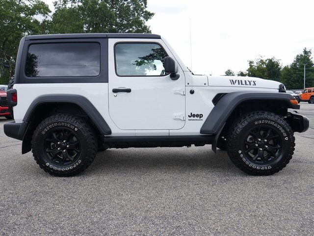 2021 Jeep Wrangler Willys photo 2