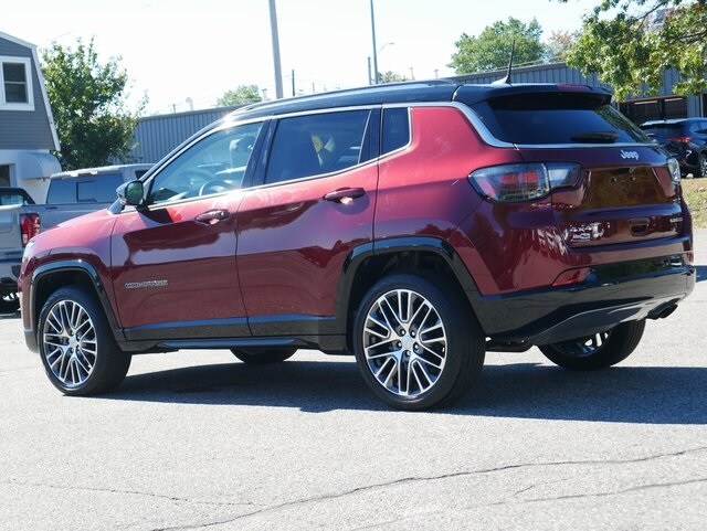 2022 Jeep Compass Limited photo 4