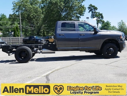 2024 Ram 3500 3500 TRADESMAN CREW CAB CHASSIS 4X4 60' CA Pickup 240020