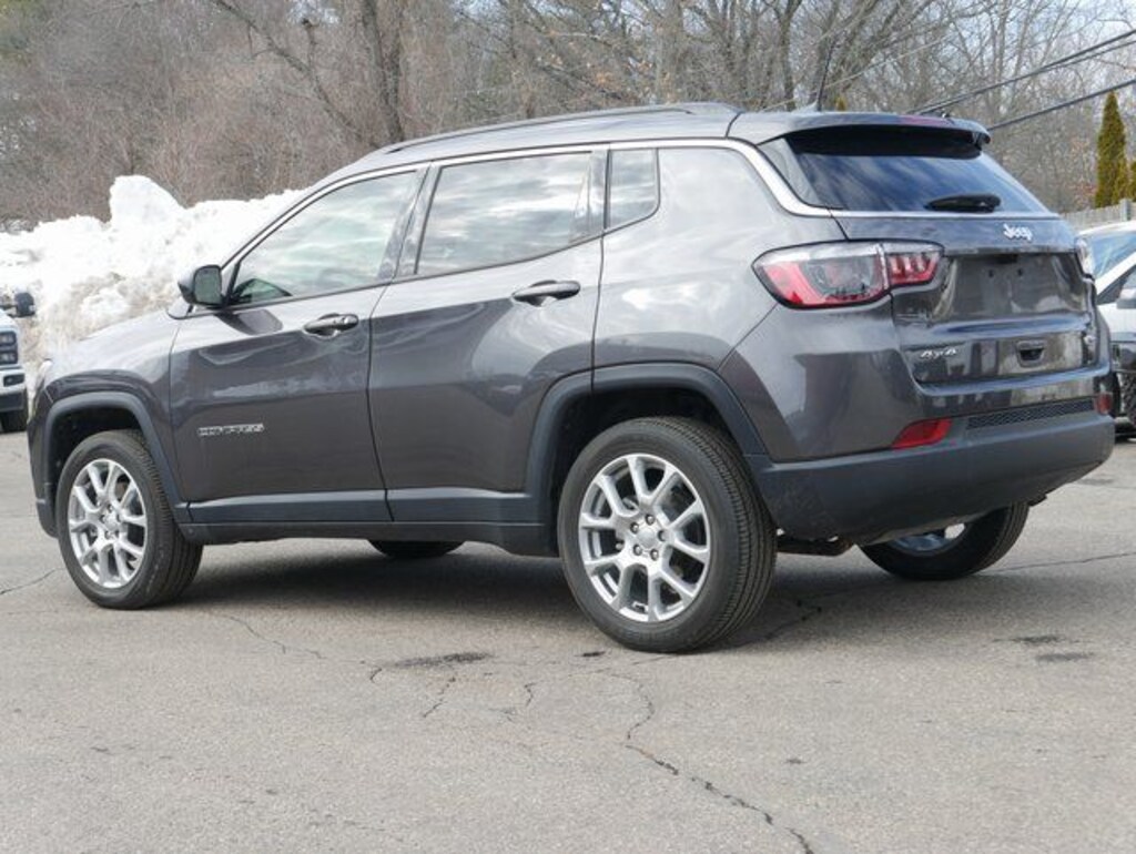 Used 2022 Jeep Compass Latitude Lux SUV