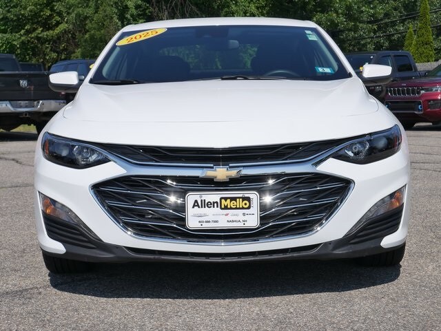 2025 Chevrolet Malibu 1LT photo 3