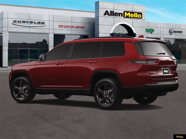 2025 Jeep Grand Cherokee Altitude photo 3