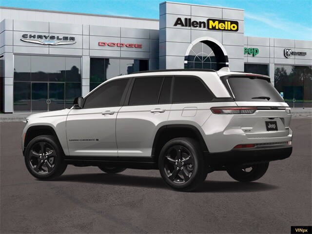 2025 Jeep Grand Cherokee Limited photo 4