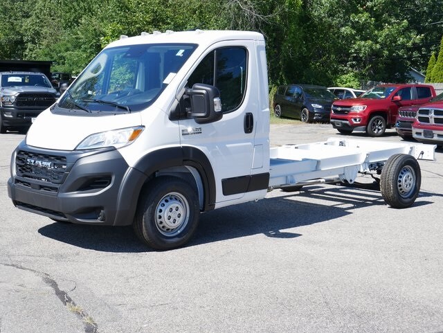 2024 Ram 3500 Tradesman photo 3