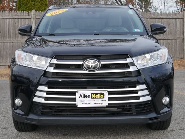 2019 Toyota Highlander SE XLE photo 2