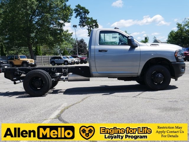 2024 RAM Ram 3500 Chassis Cab Tradesman's photo