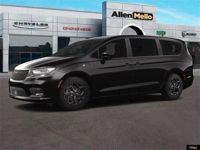 Used 2023 Chrysler Pacifica Hybrid Touring L with VIN 2C4RC1L72PR543752 for sale in Nashua, NH