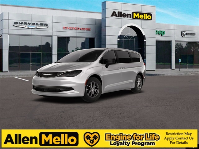 2026 Chrysler Voyager LX's photo