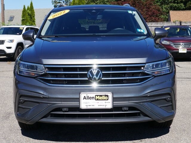 2022 Volkswagen Tiguan SE photo 2