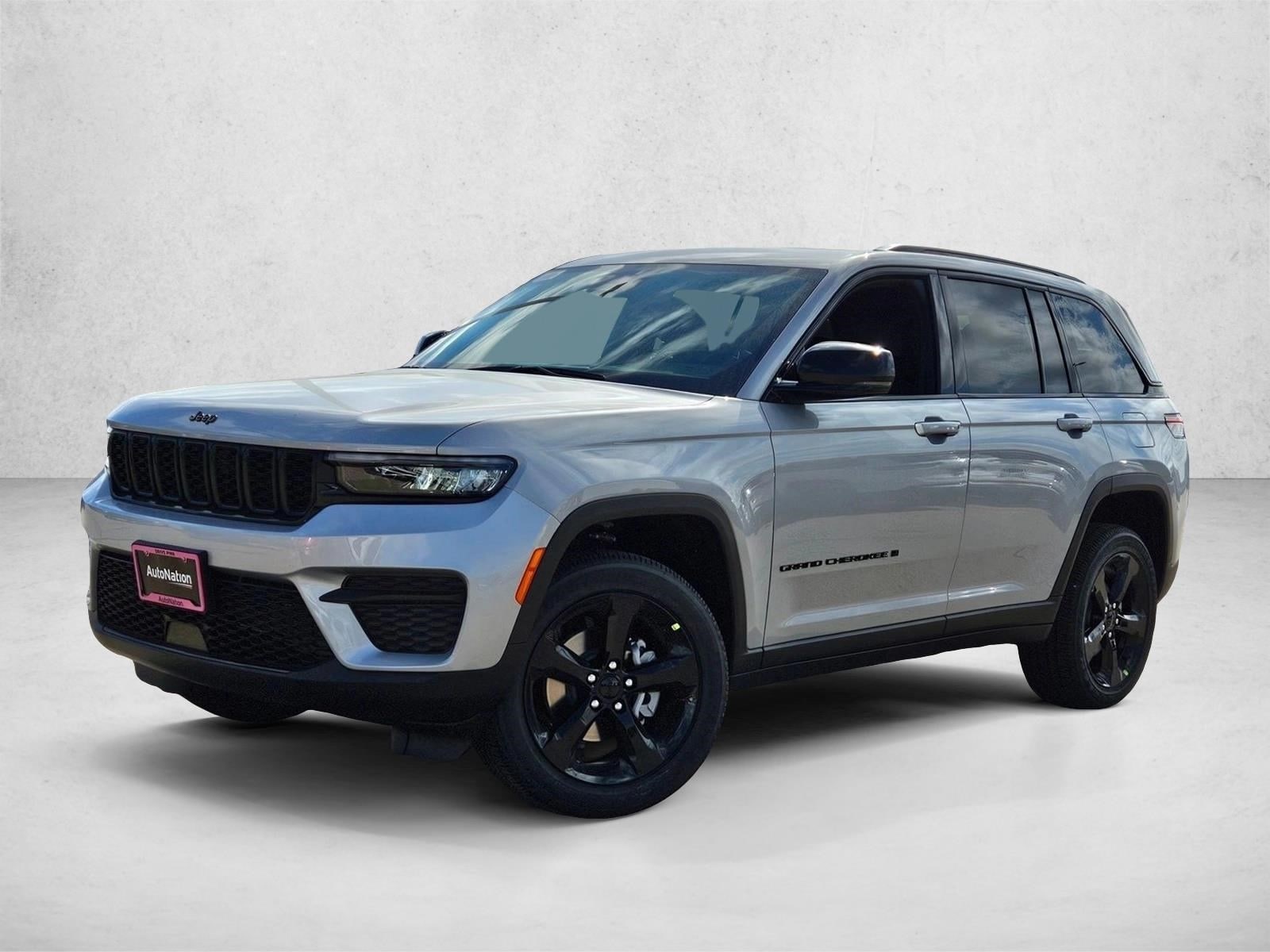 2025 Jeep Grand Cherokee Altitude's photo