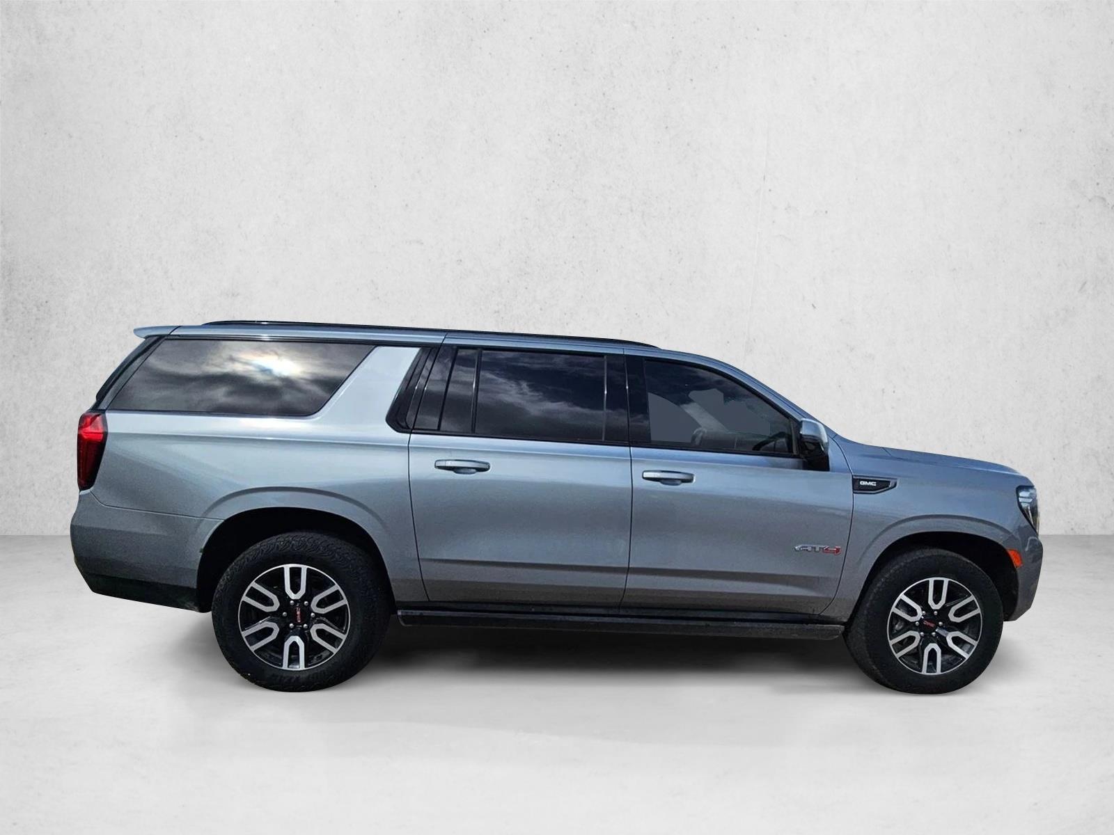 2024 Gmc Yukon XL AT4 photo 3