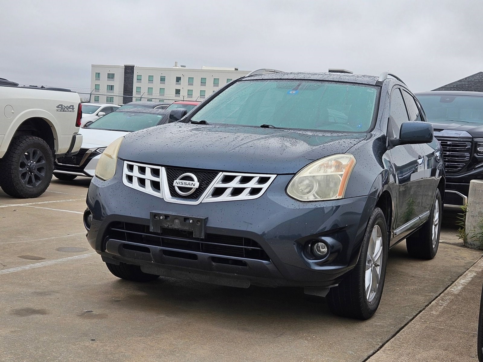2013 Nissan Rogue SV