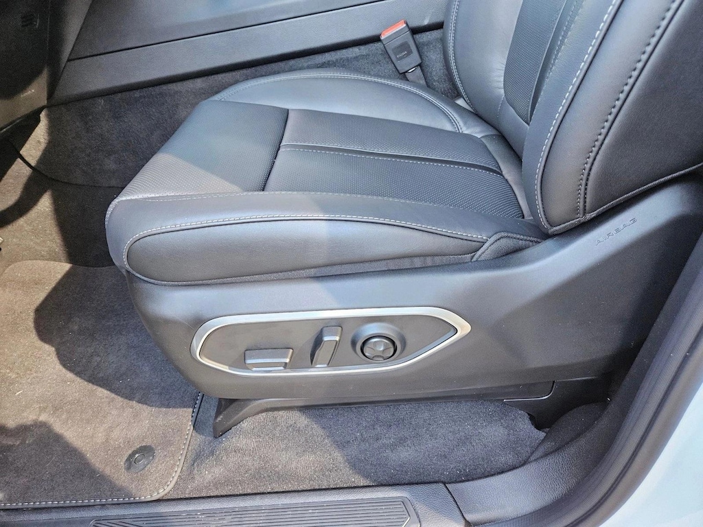 New 2025 Jeep Wagoneer Series II Carbide SUV