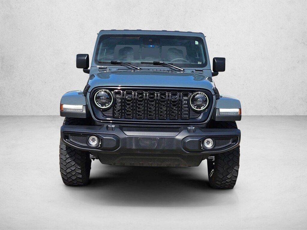 Used 2024 Jeep Gladiator Willys Crew Cab Pickup