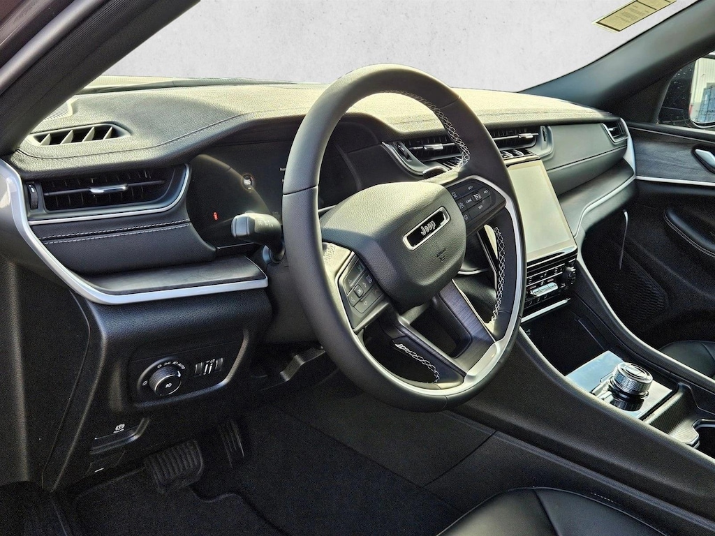 New 2025 Jeep Grand Cherokee Limited SUV