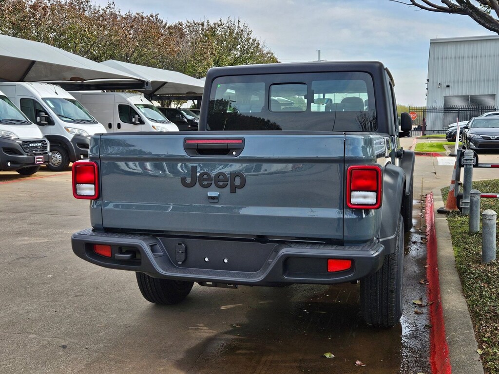 New 2026 Jeep Gladiator Sport Truck Crew Cab