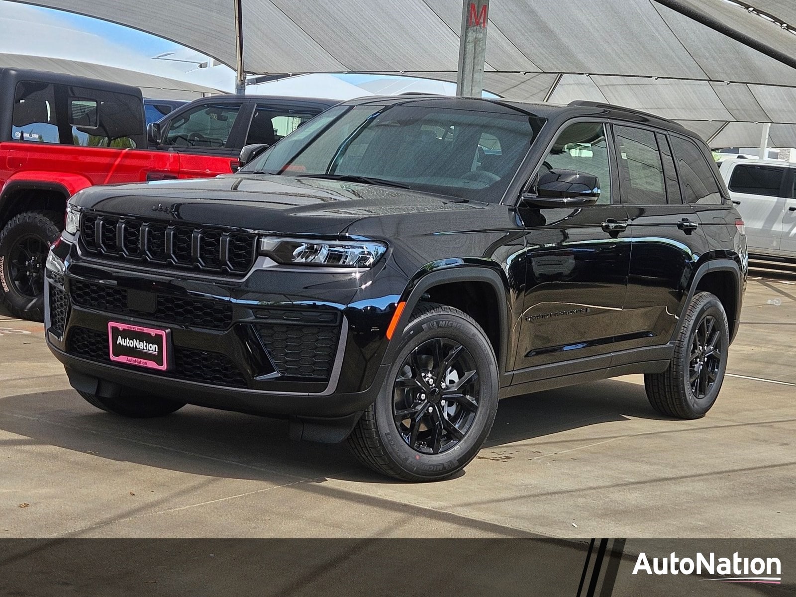 New 2026 Jeep Grand Cherokee Laredo Altitude