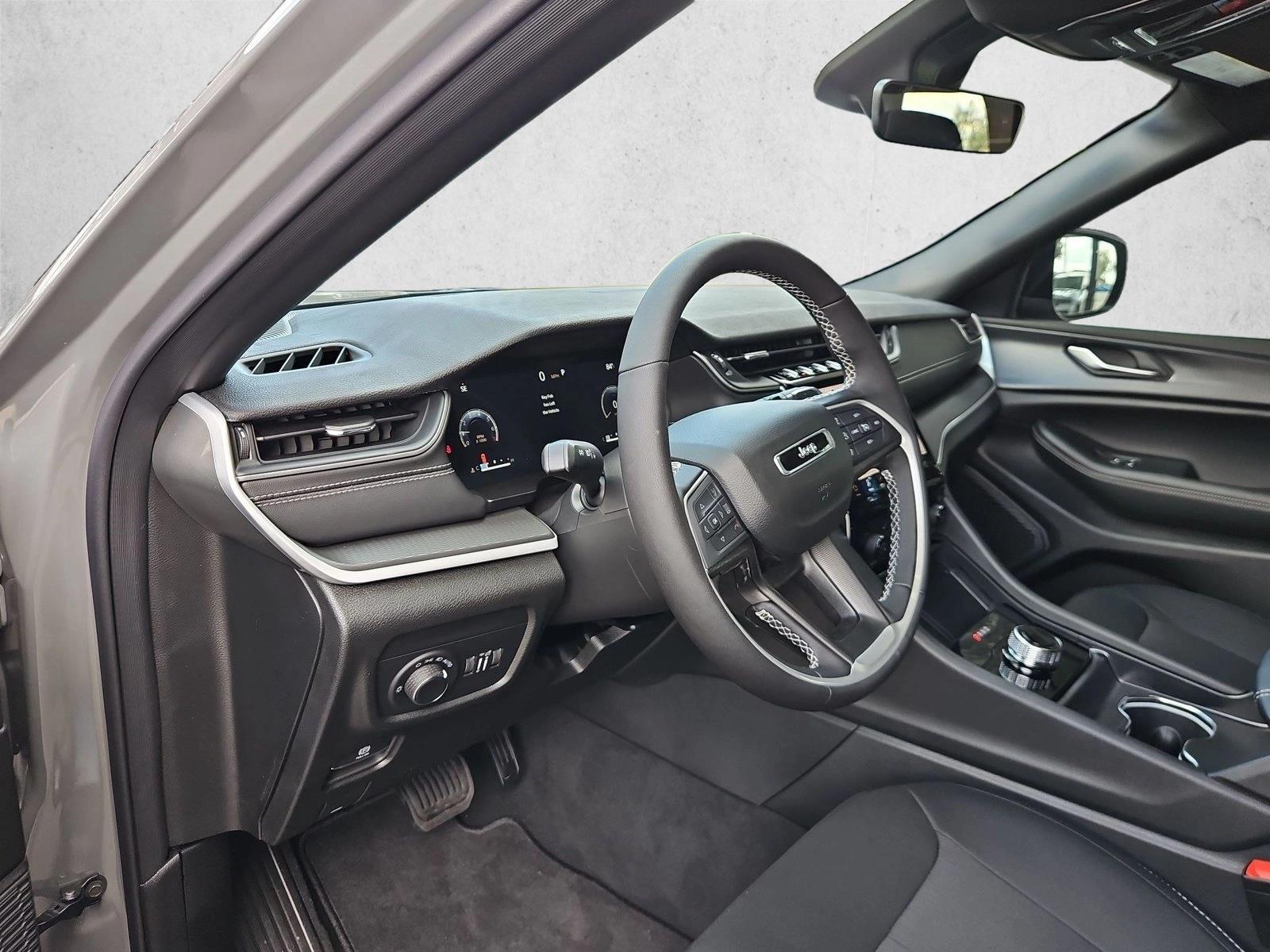 New 2027 Jeep Grand Cherokee Laredo X SUV