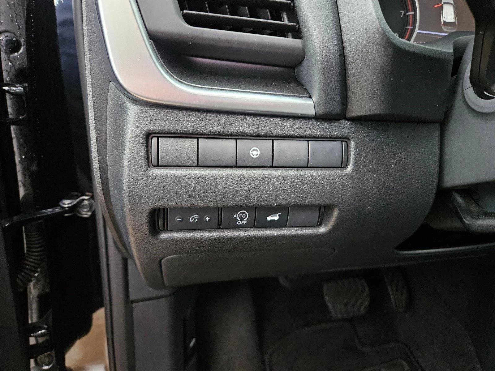 2025 Nissan Rogue SV - Photo 24