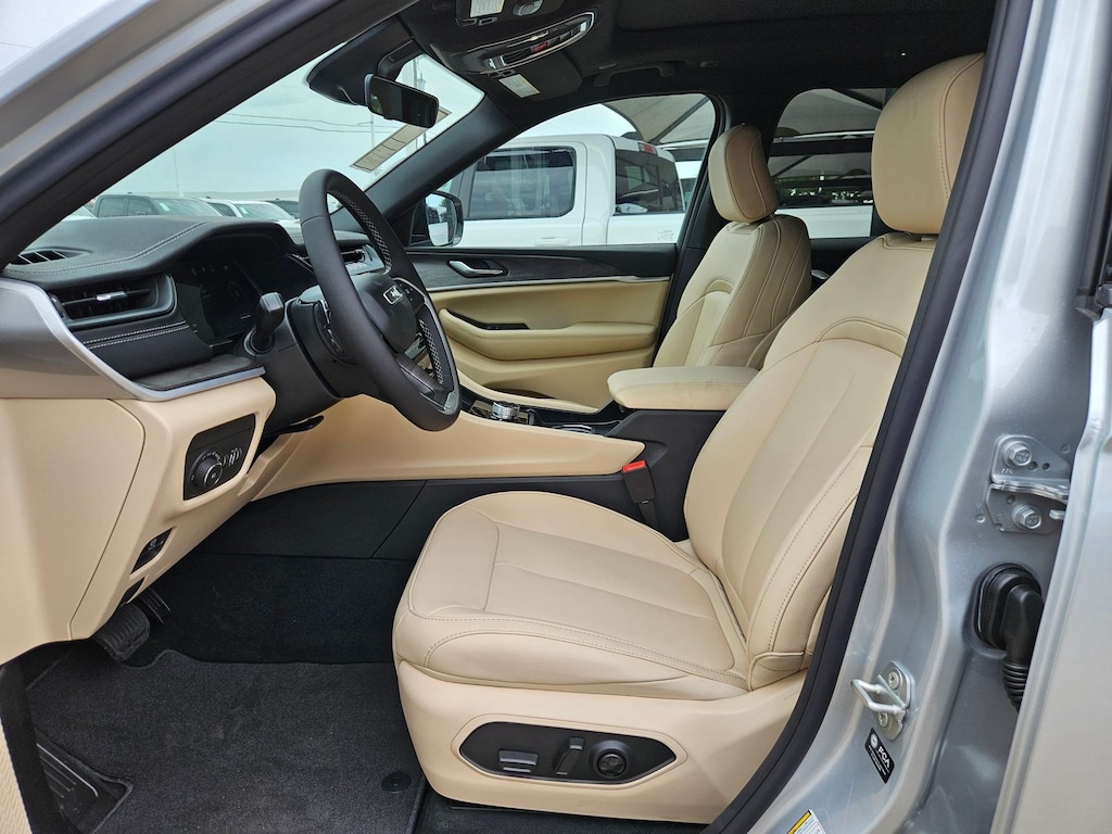 New 2026 Jeep Grand Cherokee Limited SUV