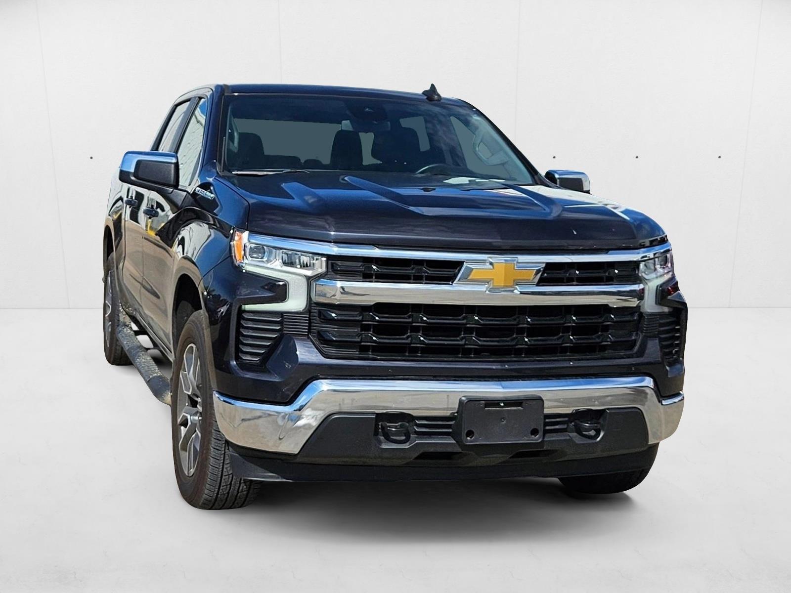 2023 Chevrolet Silverado 1500 LT photo 3