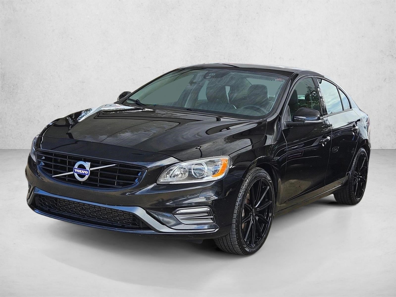 2017 Volvo S60 T5 Dynamic's photo