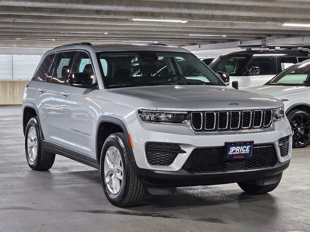 Used 2024 Jeep Grand Cherokee Laredo X Sport Utility