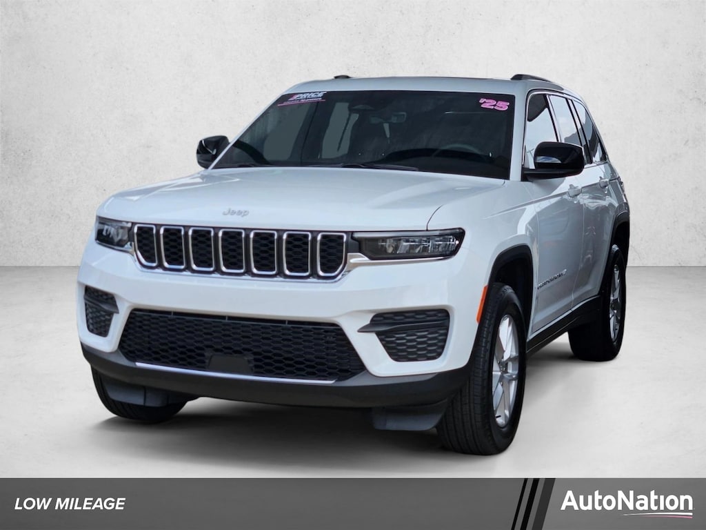 Used 2025 Jeep Grand Cherokee Laredo X Sport Utility