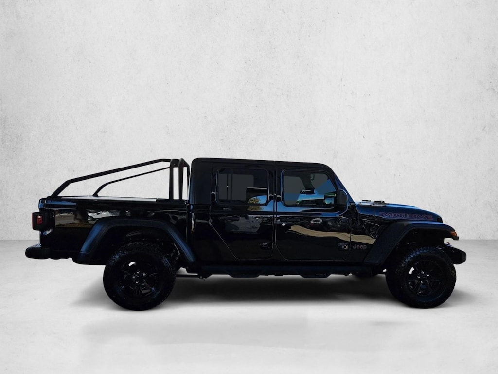 Used 2023 Jeep Gladiator Mojave Crew Cab Pickup