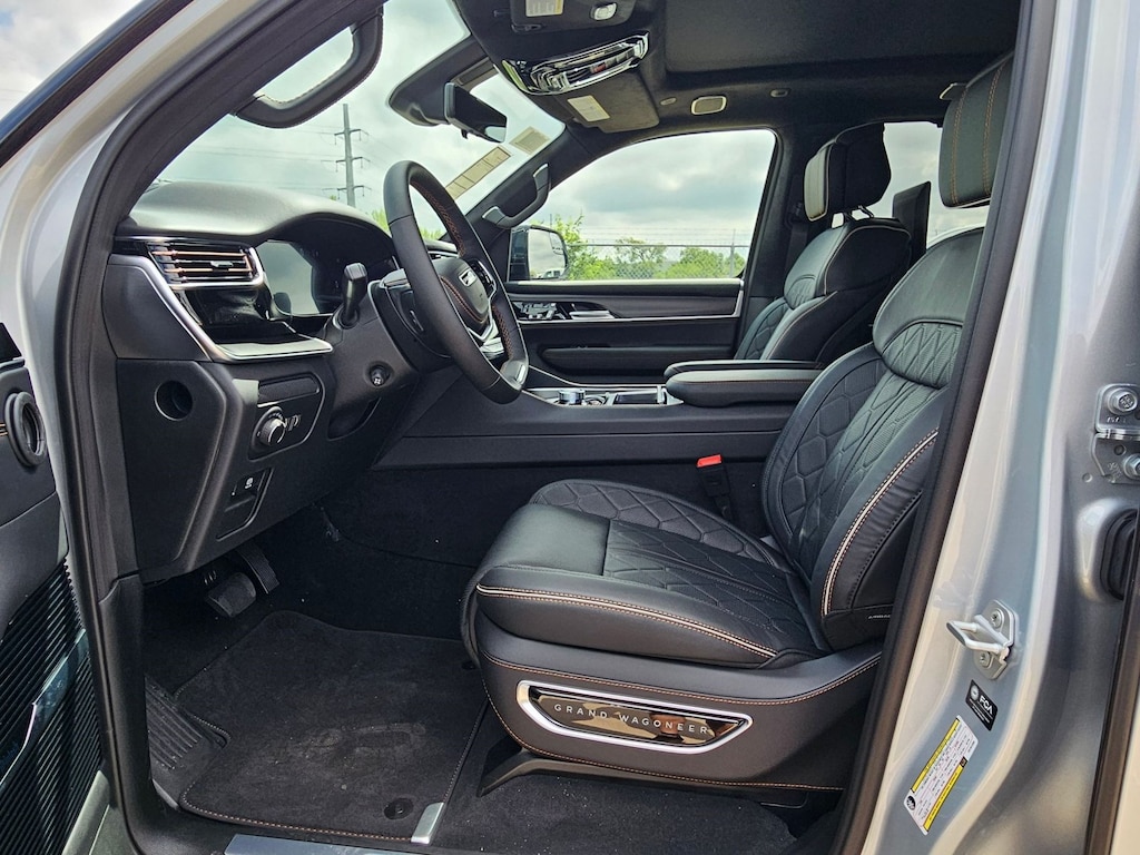 New 2026 Jeep Grand Wagoneer L Summit Reserve SUV