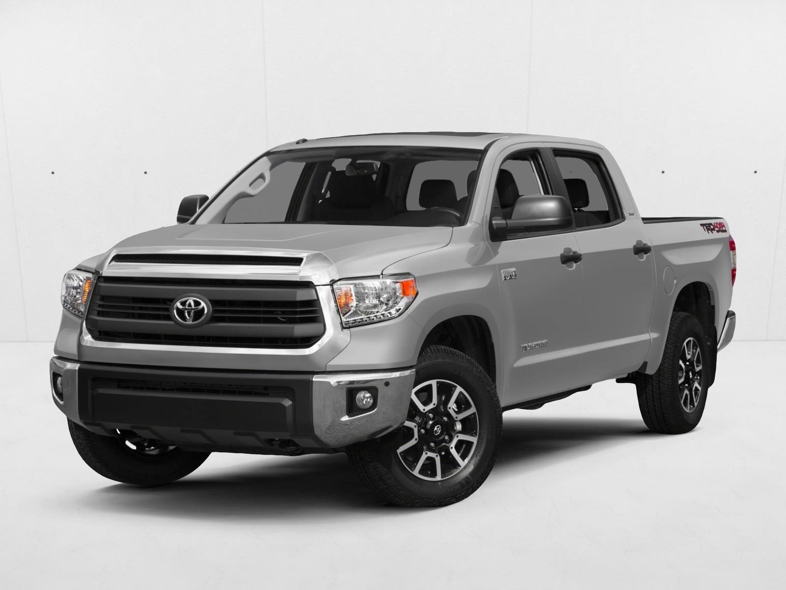 2015 Toyota Tundra SR5's photo